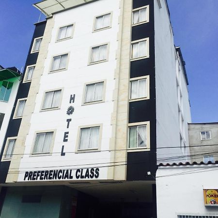 Hotel Preferencial Class Bucaramanga Buitenkant foto